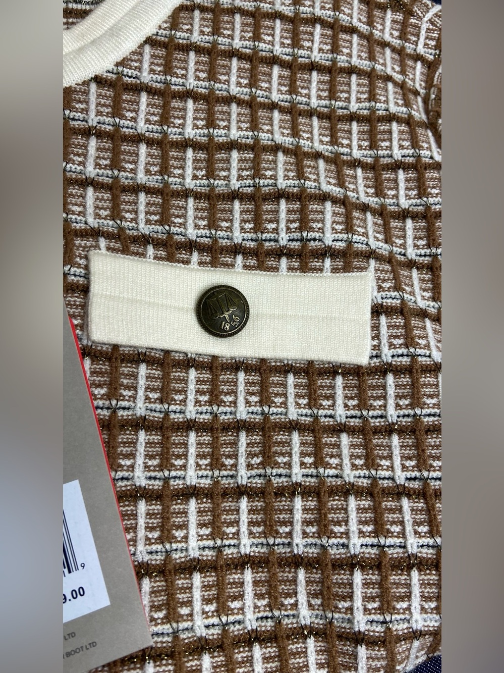 Large-Hunter Brand Tweed sweater! - Picture 6 of 8